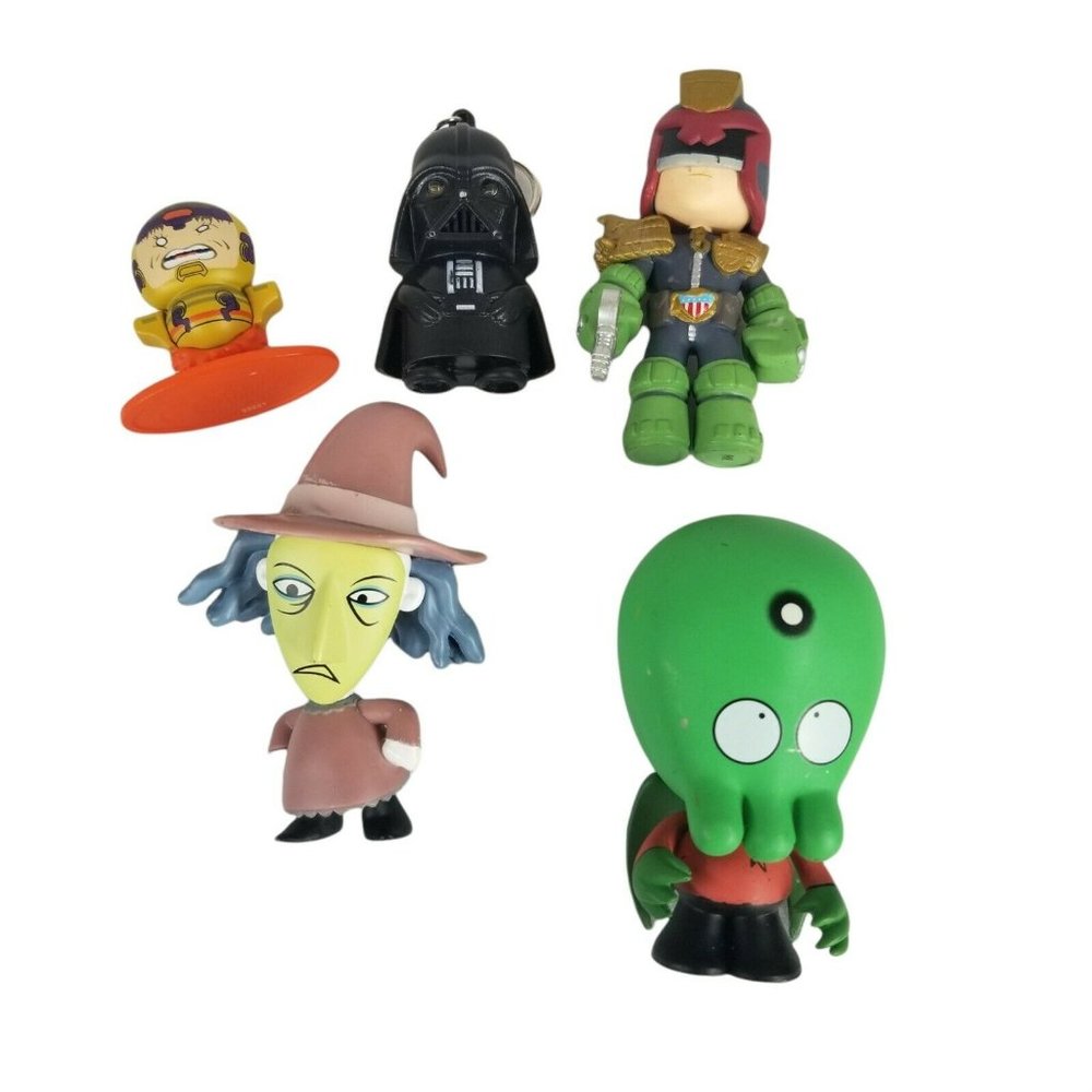 5 piece LOT Action Figure Toys PVC Figures Figurines FUNKO Marvel NMBC Mythos